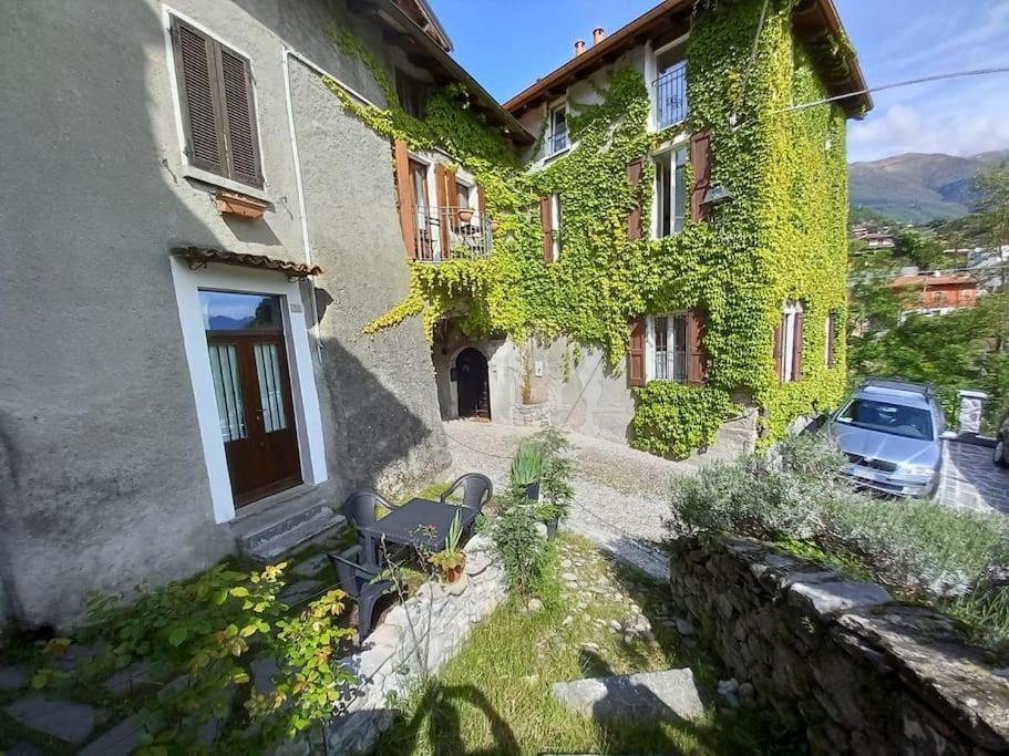 The Door Of The Castle Apartment Menaggio Exterior foto